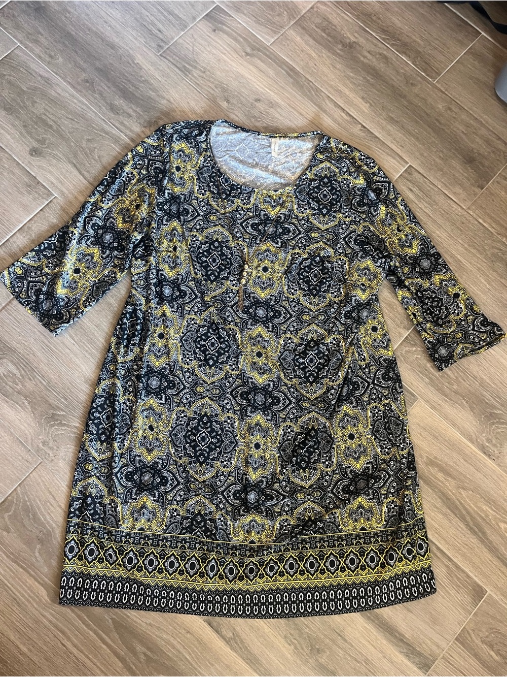 Tacera Yellow and Black Patterned Scoop-Neck Tunic